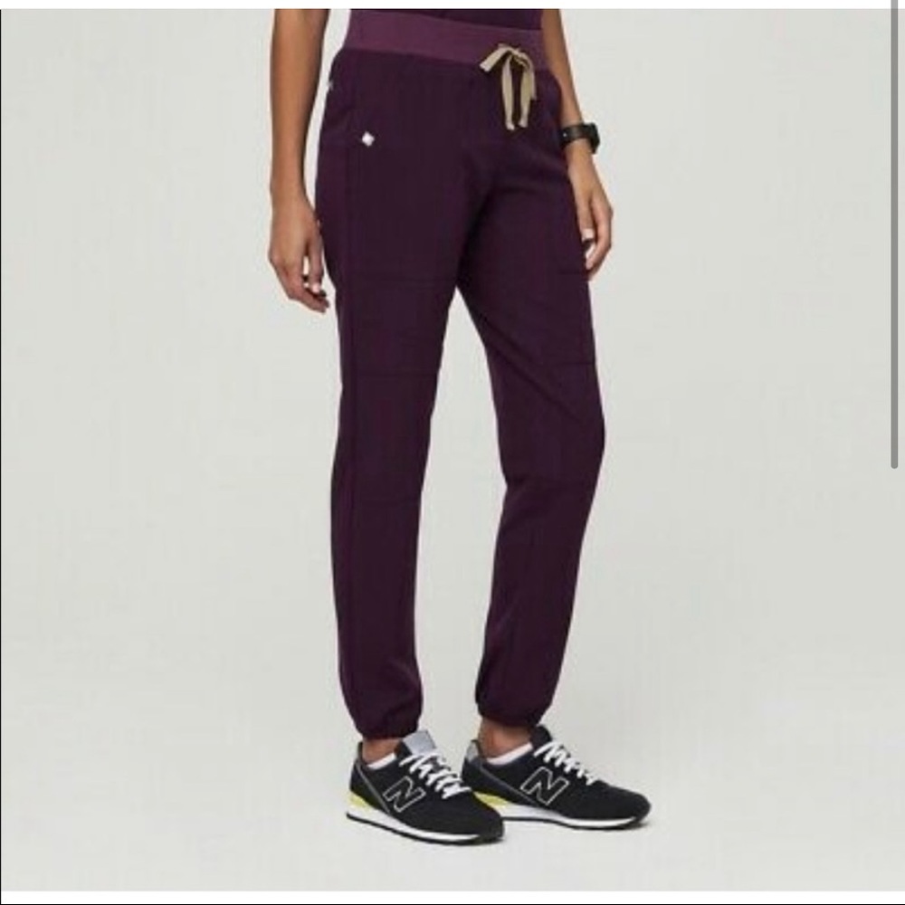 NWT Figs Deep Purple Venice - Petite Slim Jogger Scrub Pants - LP / Deep Purple
